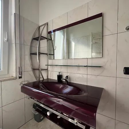 Апартаменты Milan Apartment