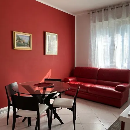Milan Apartment Милан