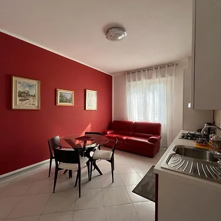 Апартаменты Milan Apartment *